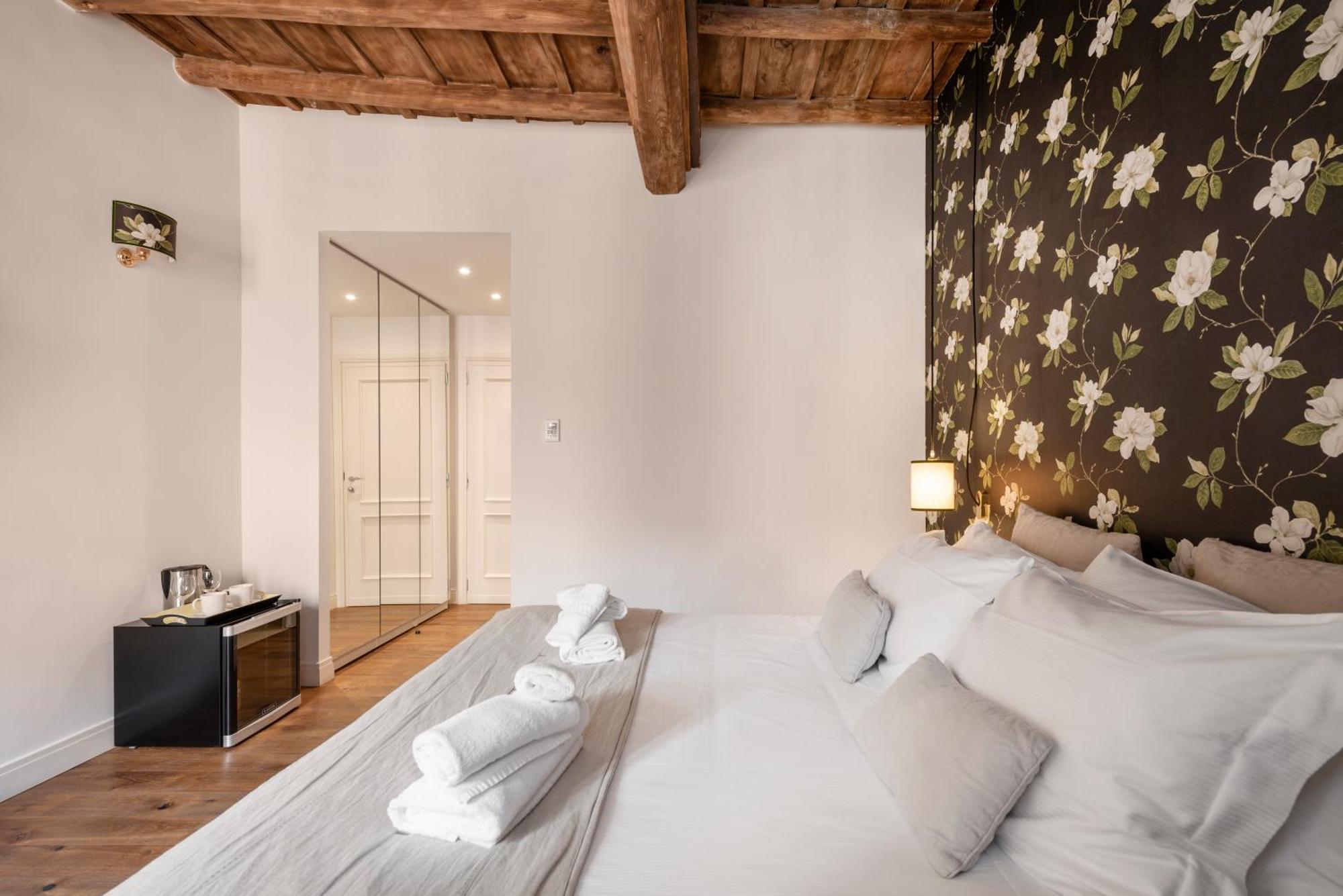 I Fiori De' Mario Suites Рим Экстерьер фото