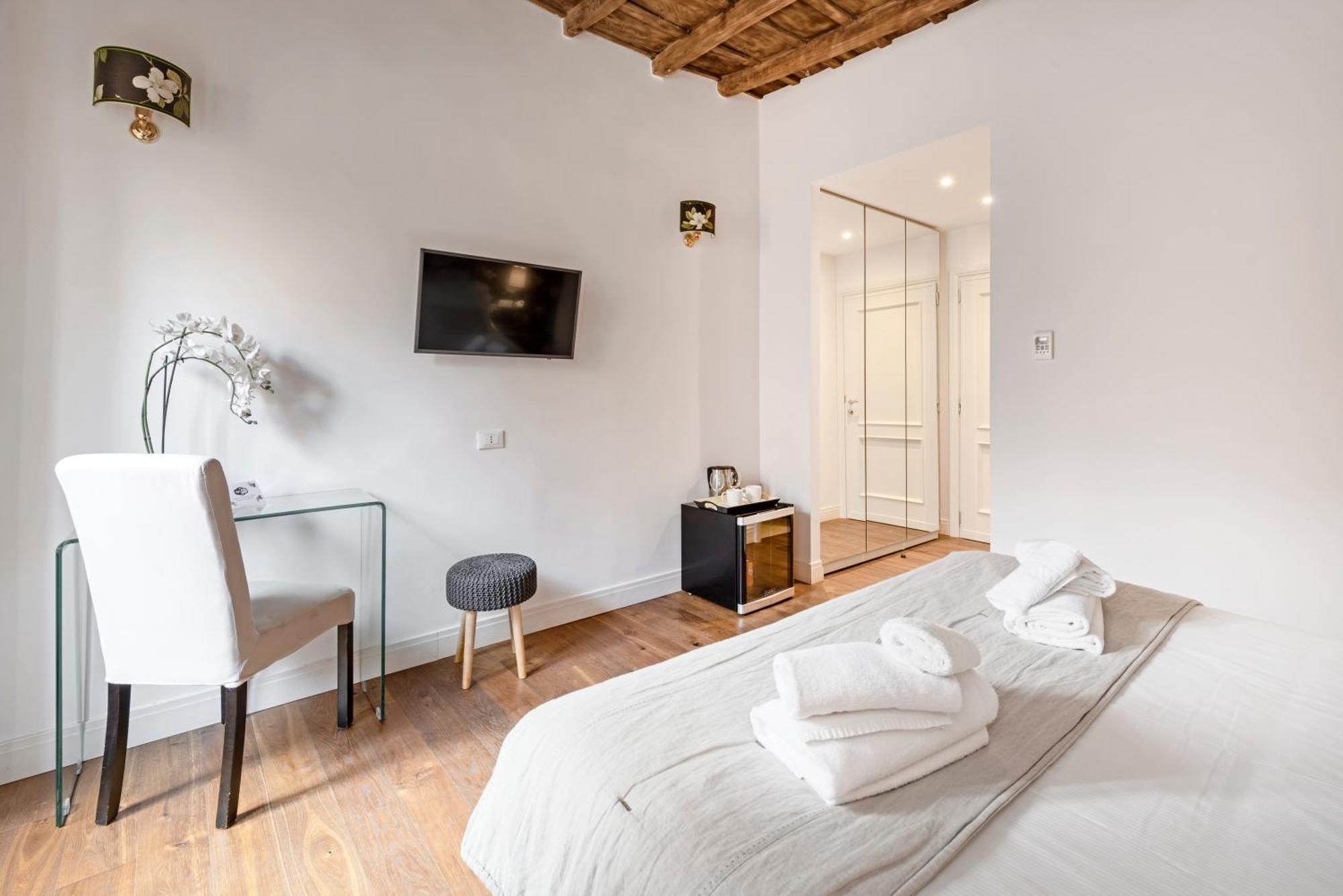 I Fiori De' Mario Suites Рим Экстерьер фото